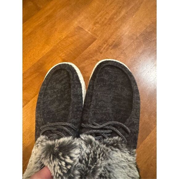 Woman’s hey dude high top warm sneakers - Picture 2 of 5